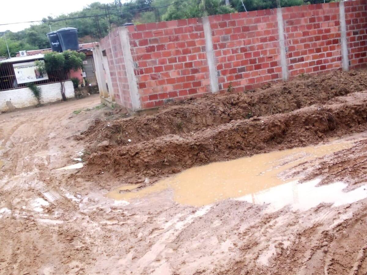 Grave crisis sanitaria en el barrio María Teresa, de Cúcuta, por falta de alcantarillado