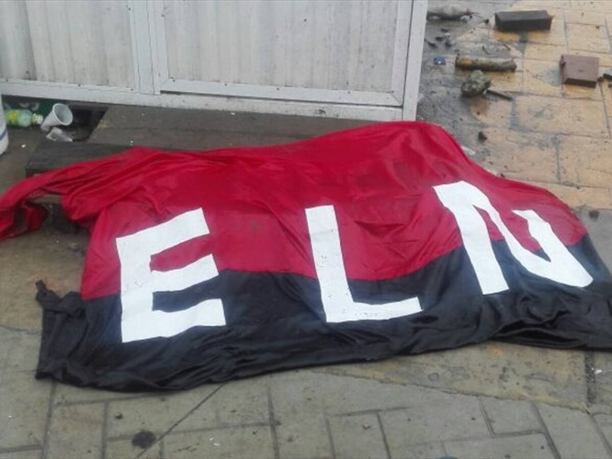Investigan procedencia de bandera del Eln en Buenaventura