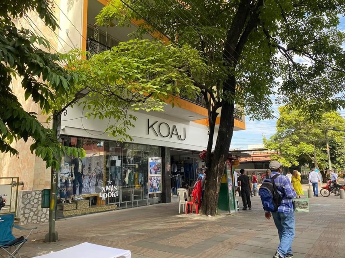 Delincuentes se alzaron con 10 millones de pesos de un almacén en Neiva