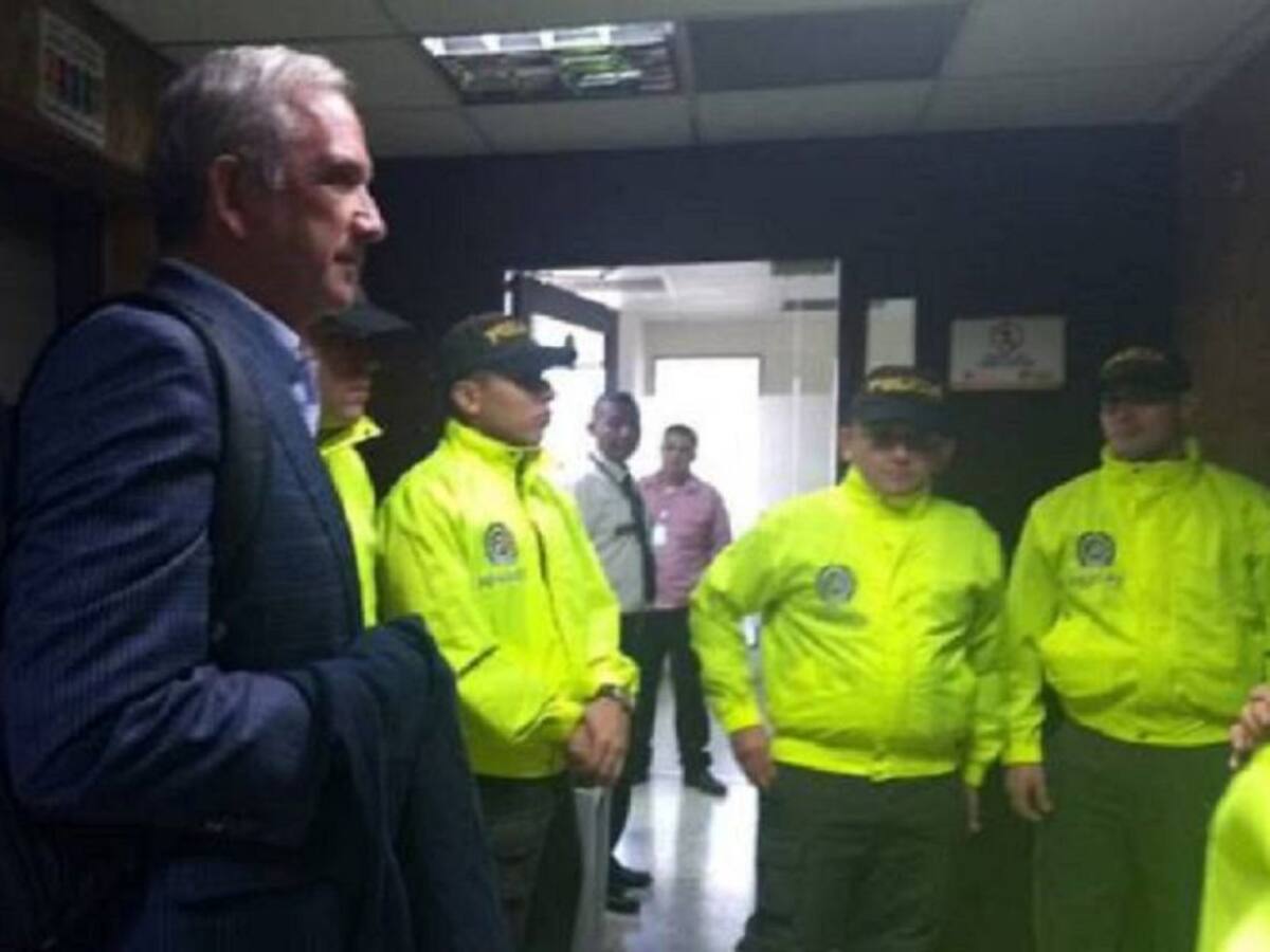 Gustavo Villegas fue inhabilitado 16 años por la Personería de Medellín