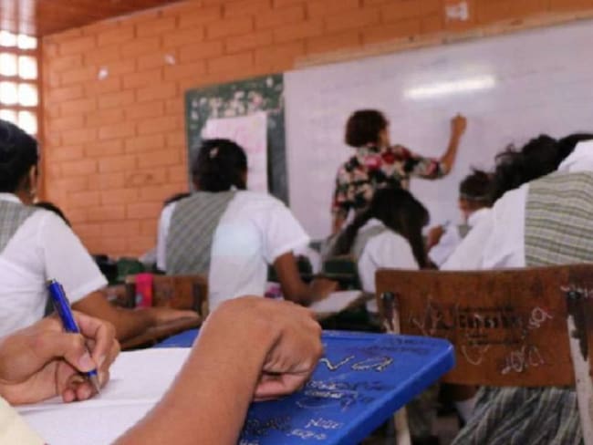 Indígenas rechazan polémico contrato para enseñar inglés en La Guajira
