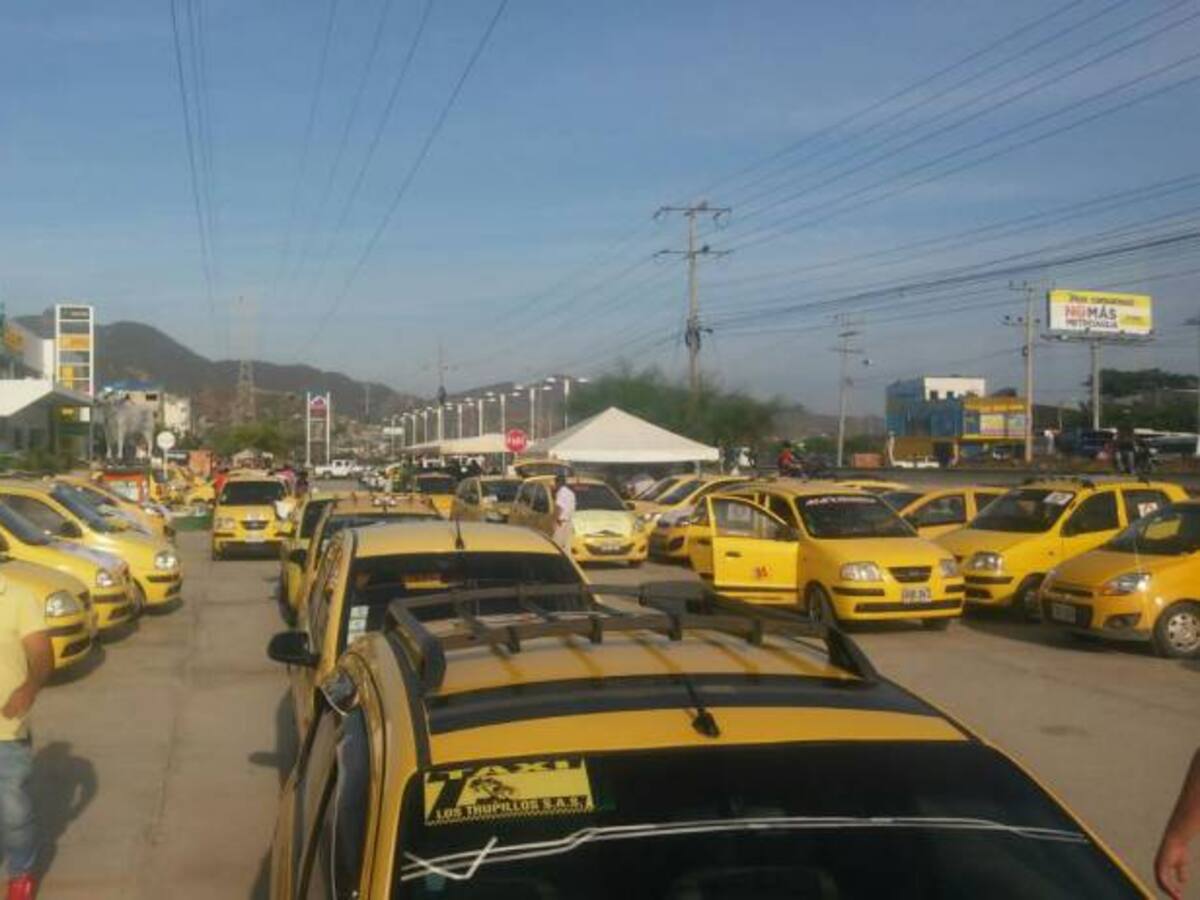 Inicia la instalación del taxímetro en Santa Marta