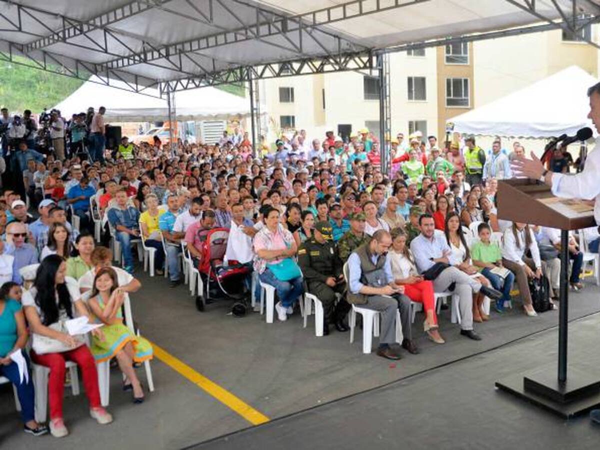 Presidente Santos llamó a los risaraldenses a apoyar la causa de la paz