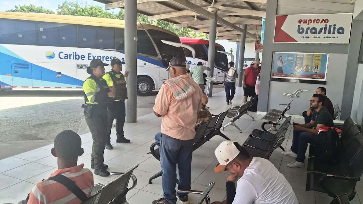 Policía de Tránsito refuerza recomendaciones viales en Magangué