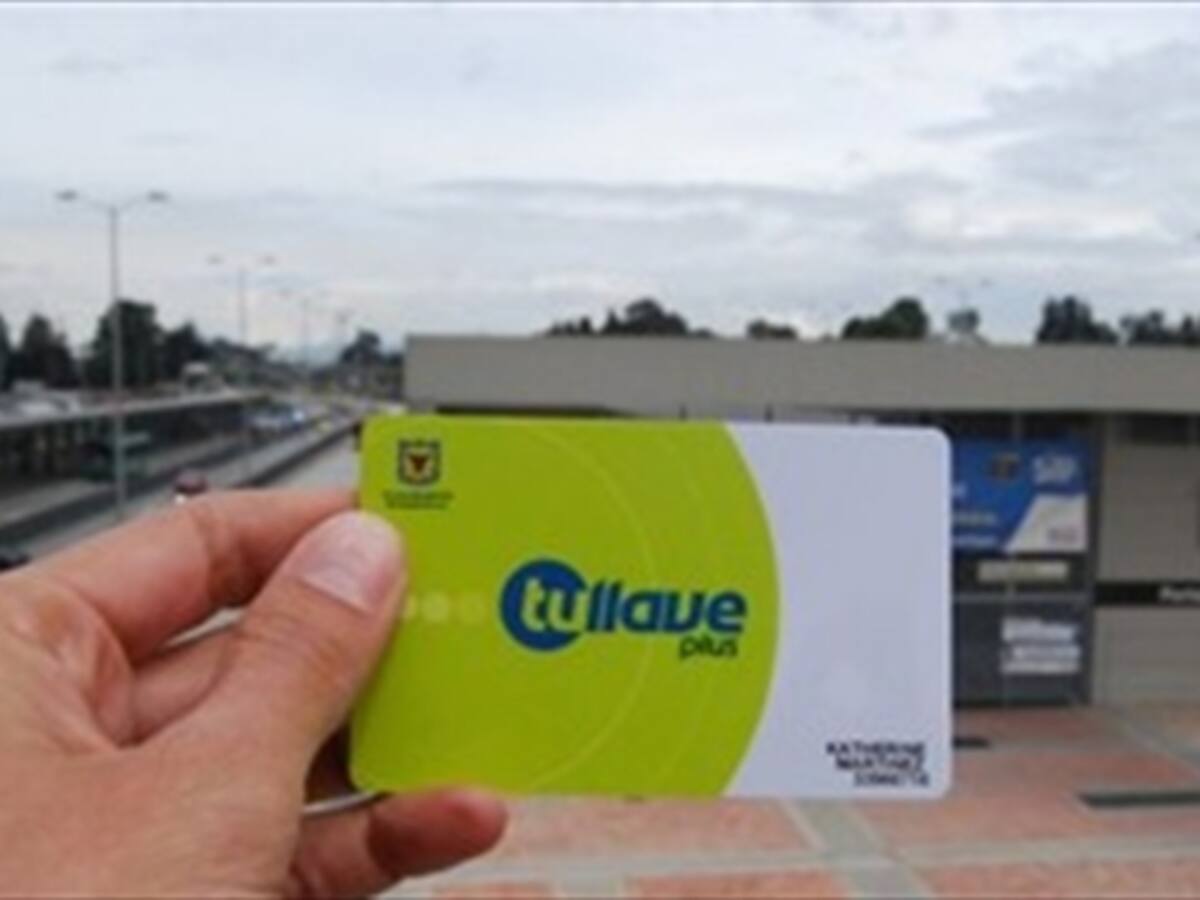 SIC insiste en retrasos de Angelcom para unificar tarjetas de Transmilenio