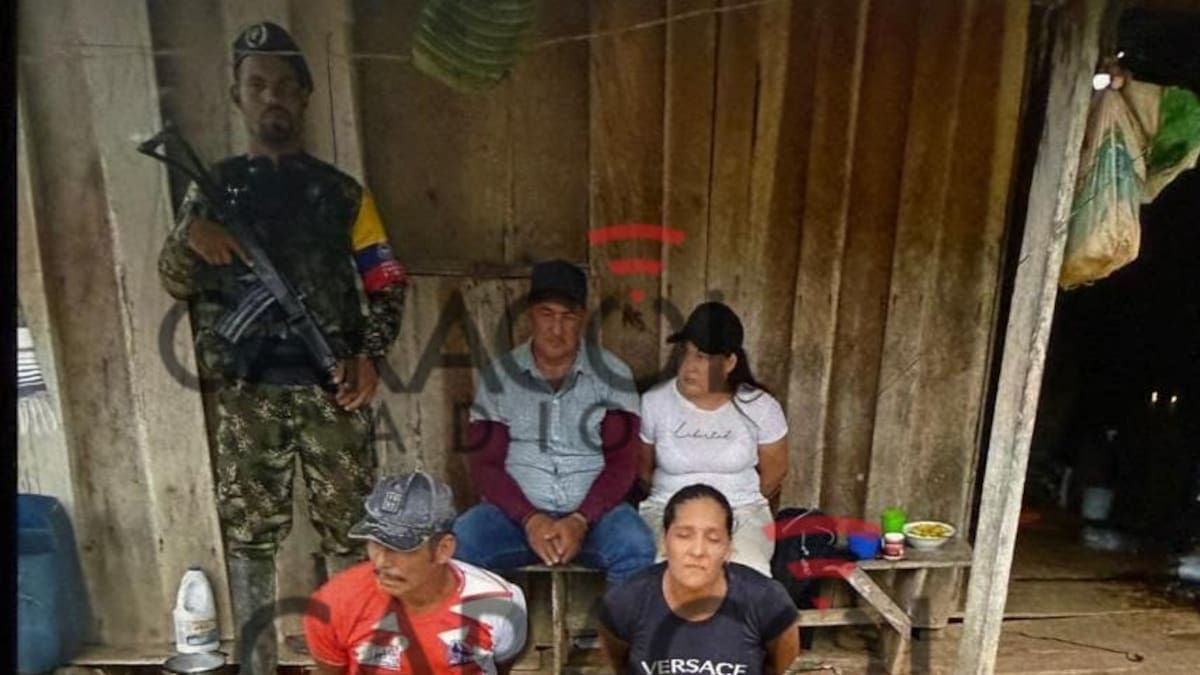 Se conoció una foto antes de que las disidencias asesinaran a las cuatro personas en Remedios