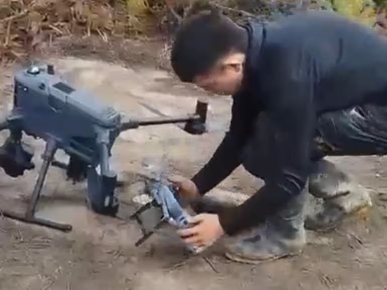 Autoridades aseguraron que las disidencias de las Farc están utilizando a menores para el ensamblaje de drones equipados con explosivos.