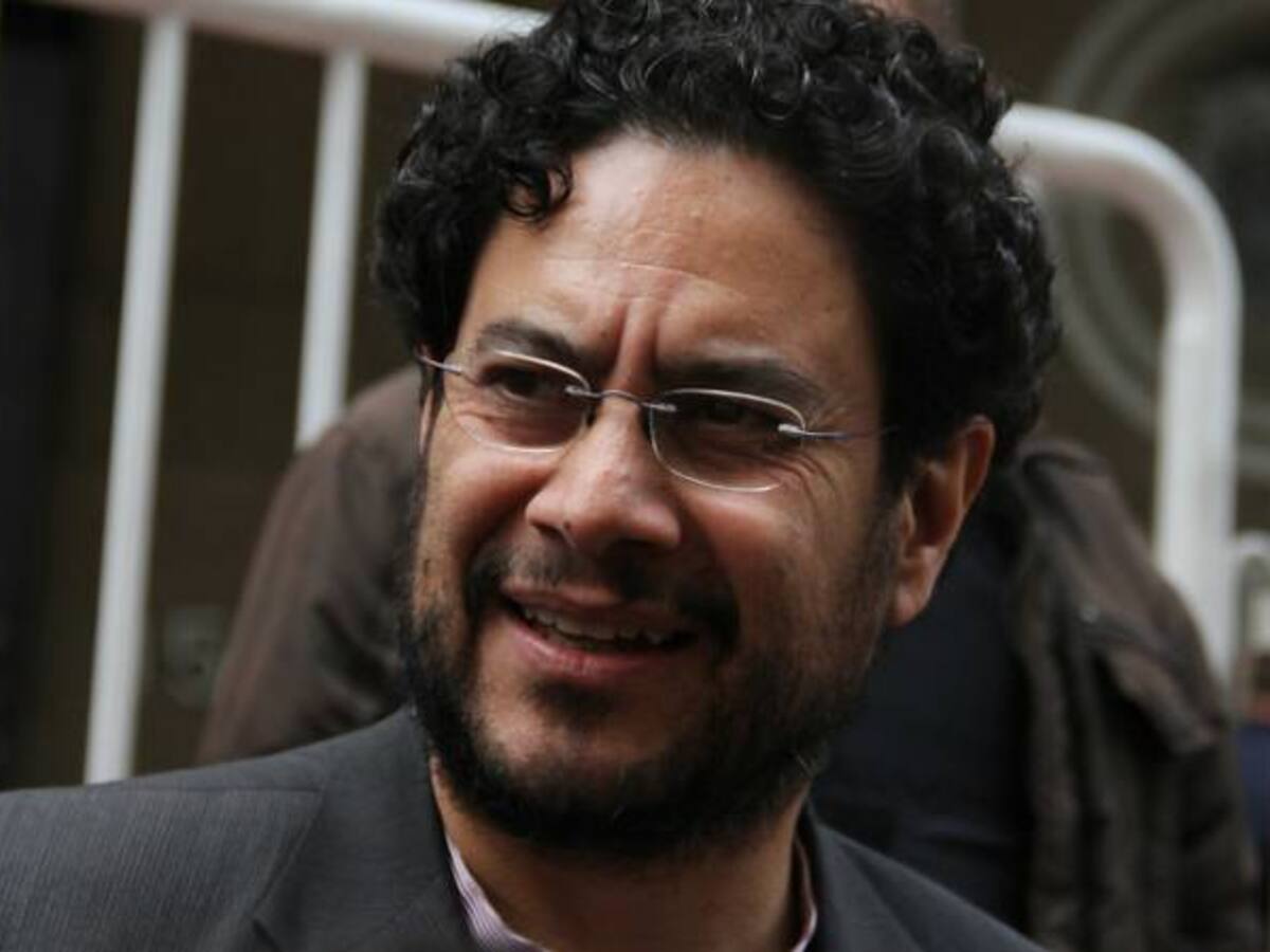 La primera visita en terreno de las zonas de ubicación de las Farc fue un éxito: Cepeda