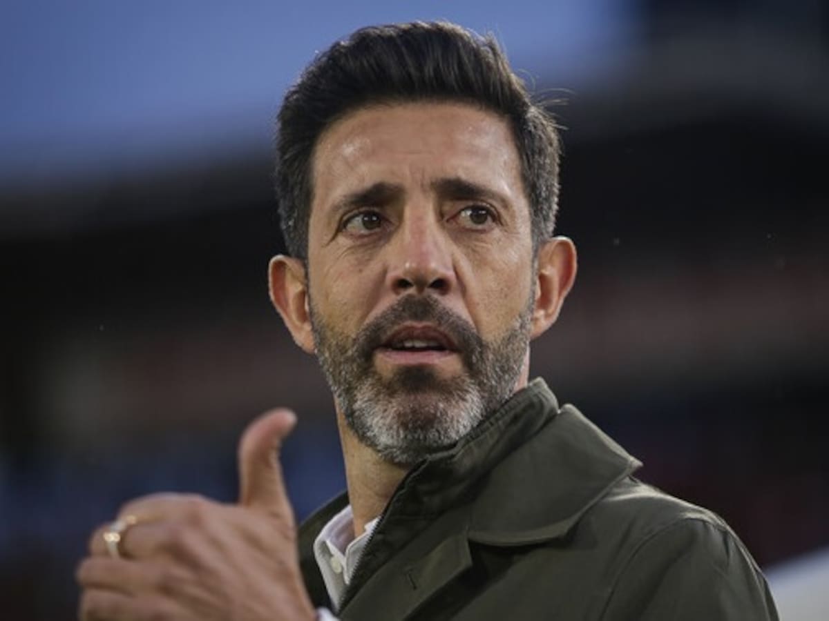 Jorge Bava no es más el DT de Santa Fe: Dirigirá su último partido ante el Medellín