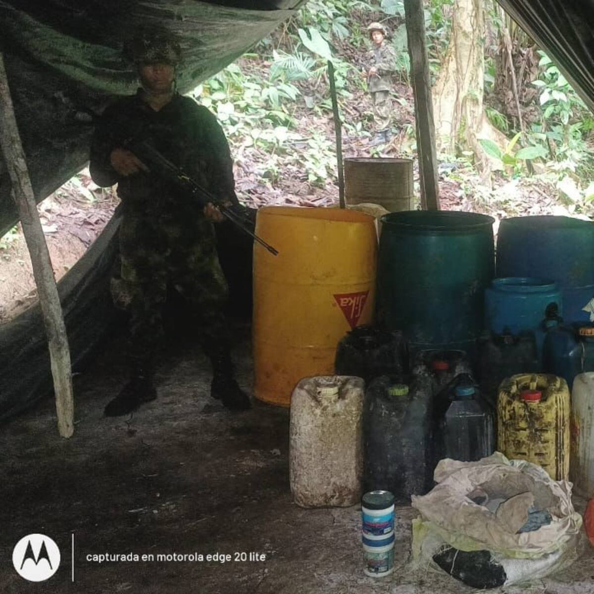 Golpe a las AGC: En Urabá destruyeron dos laboratorios y capturaron a cinco personas