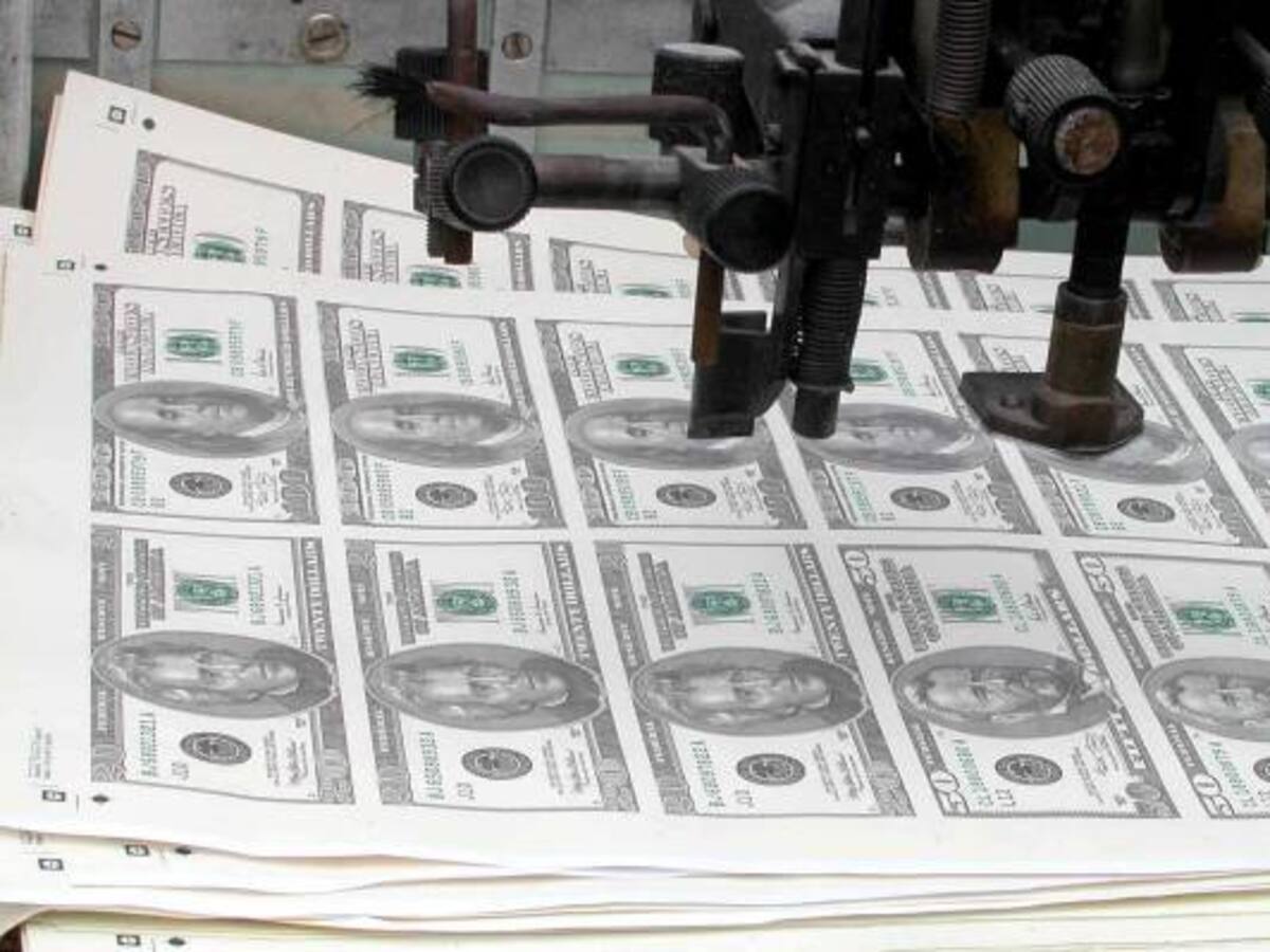 Dólar sigue cayendo y está por debajo de $2.800