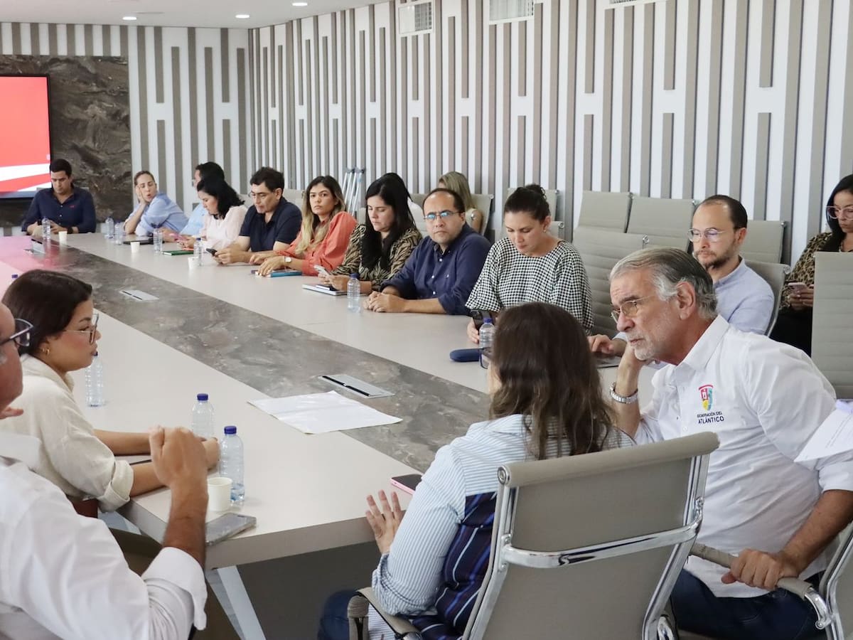 Gobernador y gremios del Atlántico piden a Petro consensos con EE.UU.