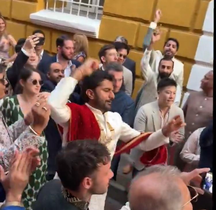 Multitudinaria boda de un empresario indio con una colombiana en Cartagena