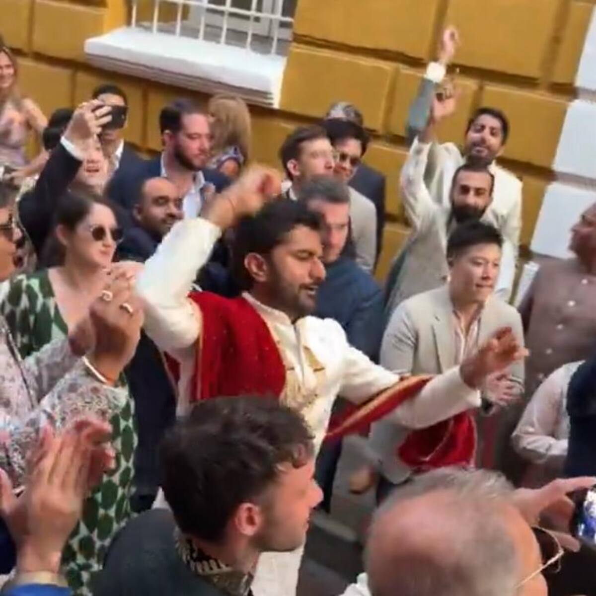 Multitudinaria boda de un empresario indio con una colombiana en Cartagena