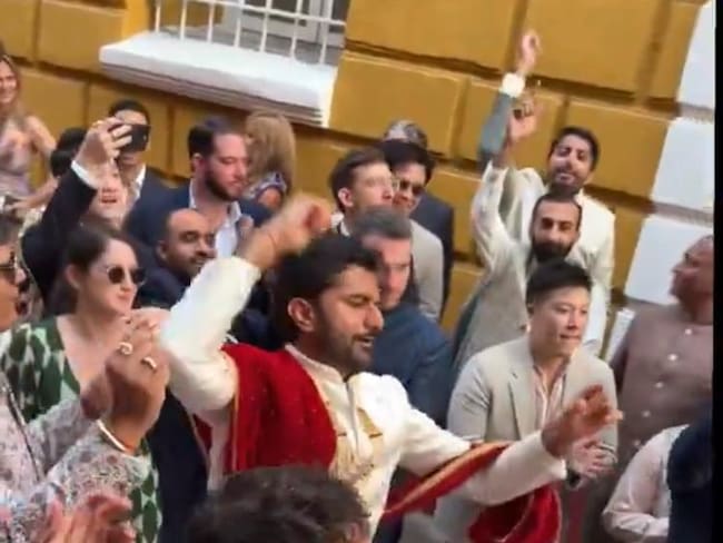 Multitudinaria boda de un empresario indio con una colombiana en Cartagena