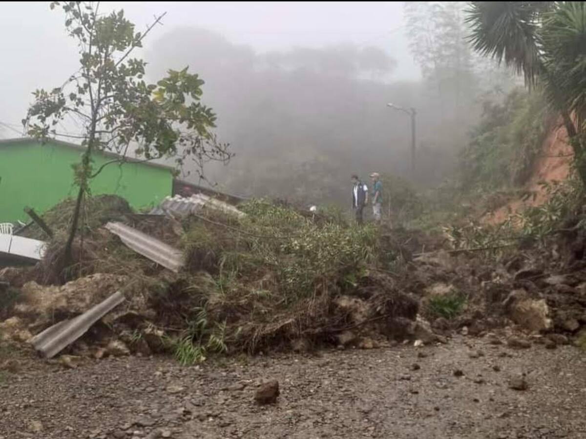 Declaran calamidad pública por lluvias que dejaron 42 derrumbes en Nariño, Antioquia