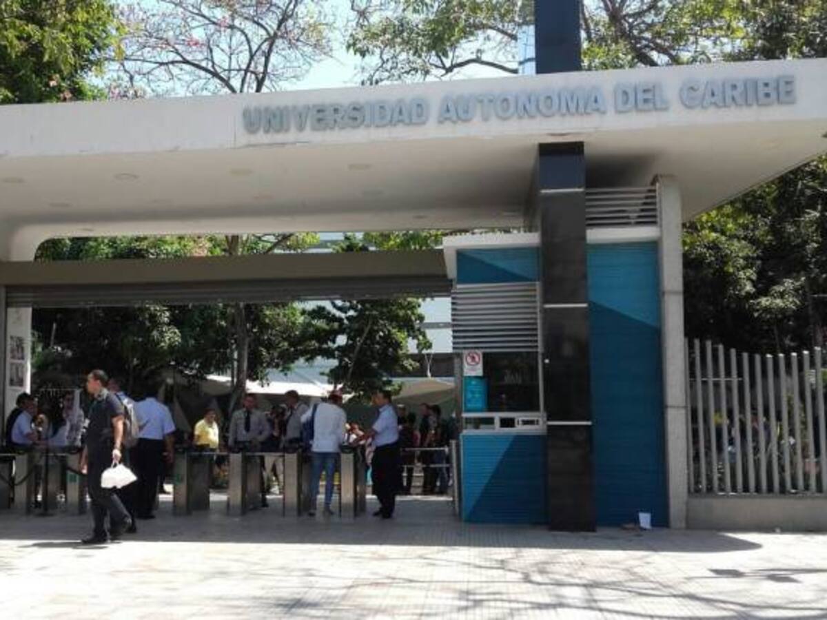 Polideportivo de la Uniautónoma está embargado por deuda de $4 mil millones