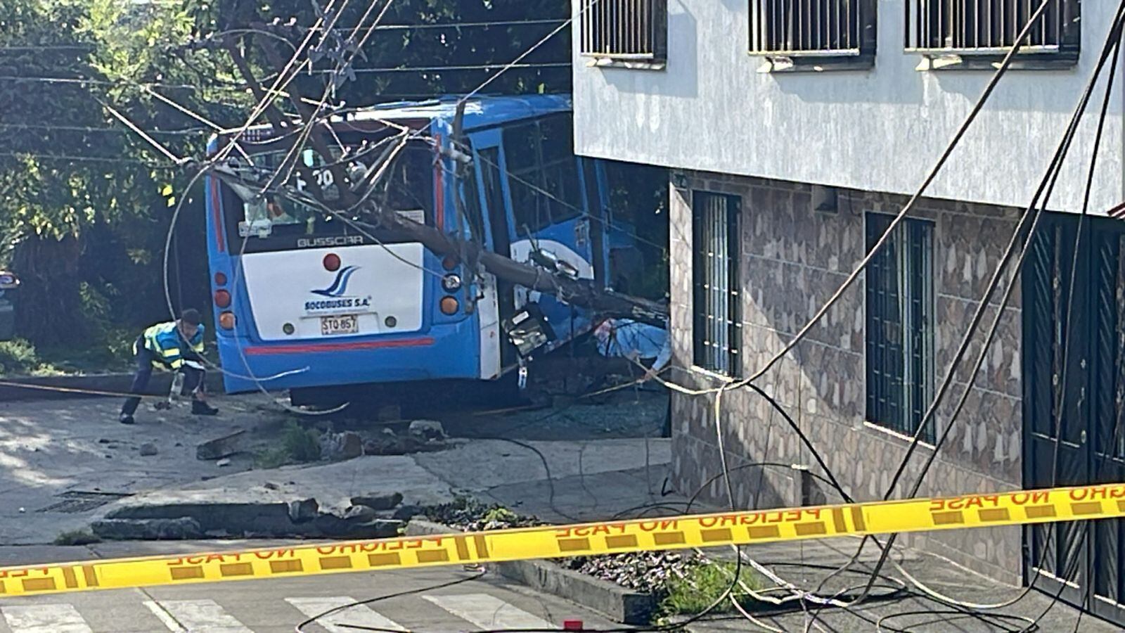 Accidente de tránsito en el barrio Bengala en Manizales.