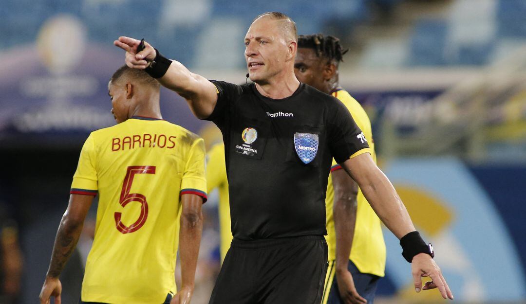 Siempre que Néstor Pitana le ha dirigido a la Selección Colombia, esta no ha perdido.