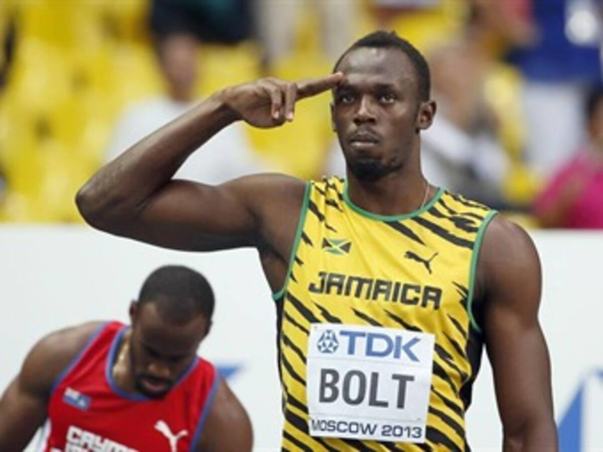 Usain Bolt clausura la primera jornada con un paseo de 100 metros