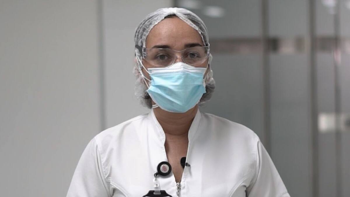 "Desde que empezó la pandemia no abrazo mi familia": Enfermera vacunada