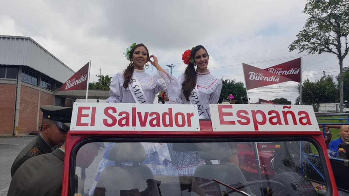 Visita a la zona cafetera de las candidatas al Reinado Internacional del Café