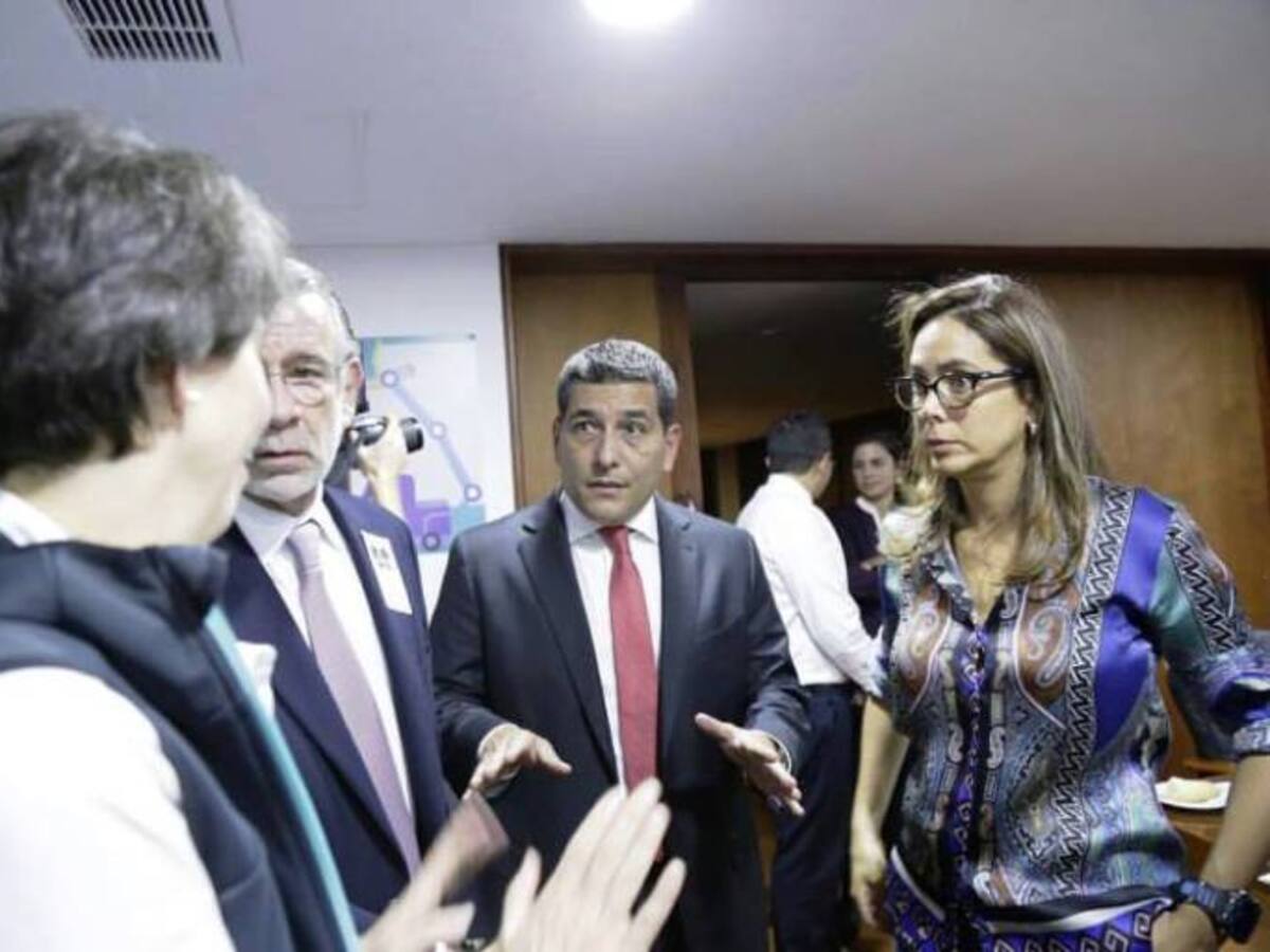 Buscan recursos para financiar y ajustar el programa PAE y cerrar filas contra la corrupción
