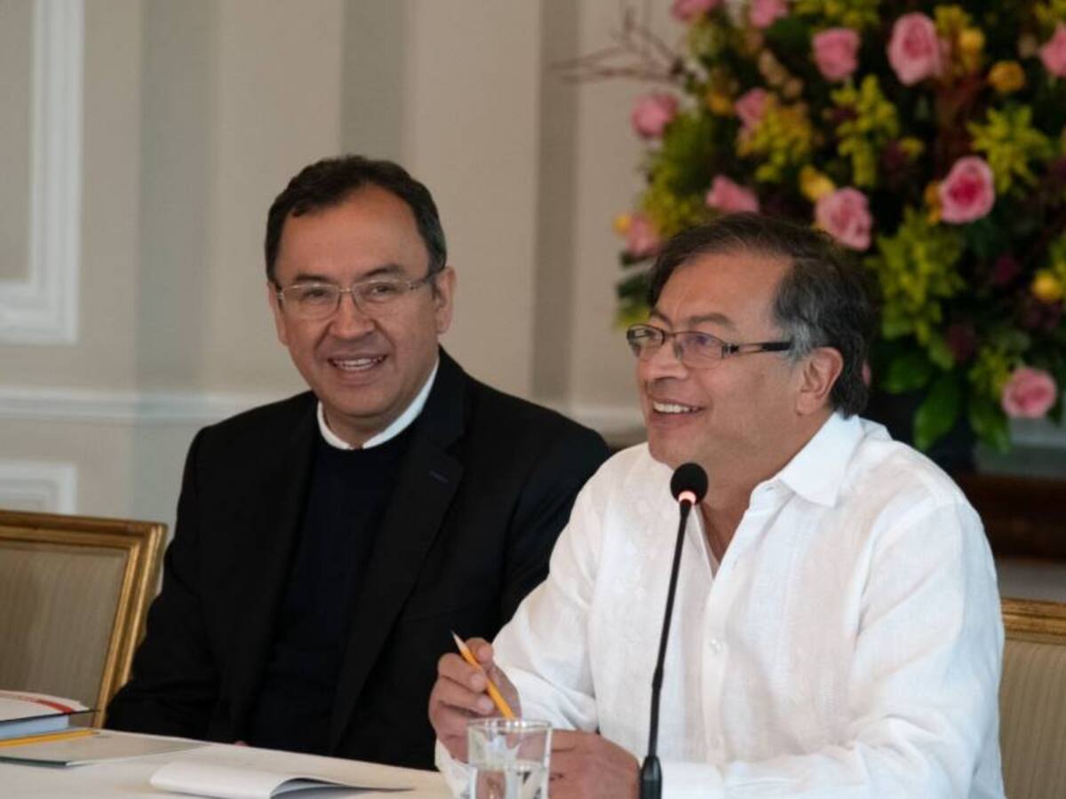 Gustavo Petro: Vamos a ver si la voluntad de paz del ELN es cierta
