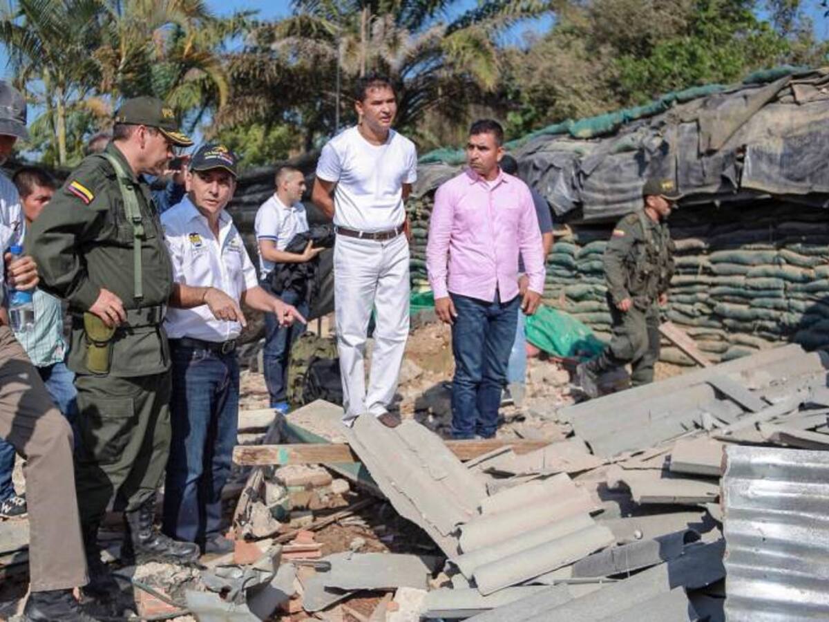 Gobernador de Bolívar respalda suspensión de diálogos con el ELN