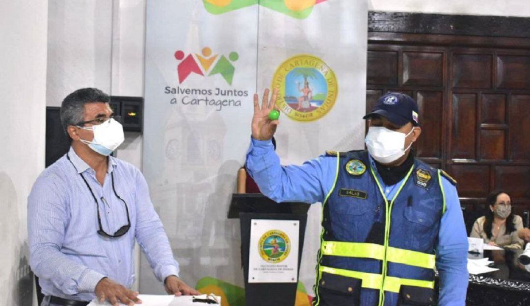 El Juez Tercero Penal indica que la decisión del Distrito de seleccionar a través del sorteo de balotas fue acertada y en igual condiciones para todos