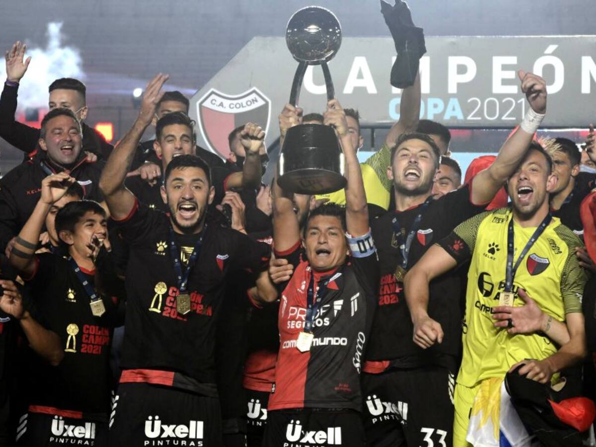 Liga de Argentina: De homenajear a Maradona a tener un extraño nombre
