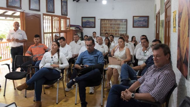 Ladrilleros de Pitalito ya cuentan con licencia ambiental actividad será de manera sostenible ecología y con plan de manejo ambiental.