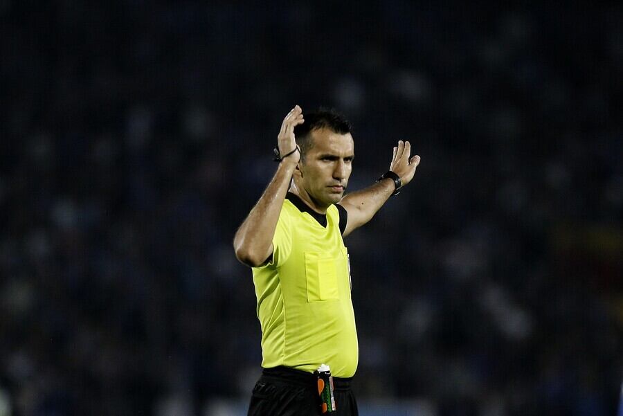 Carlos Betancur, el árbitro para el clásico Santa Fe vs. Milonarios