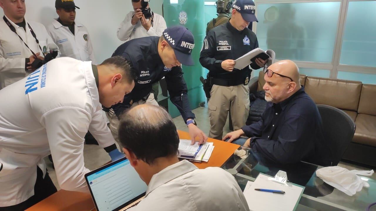 Salvatore Mancuso ante las autoridades colombianas - X