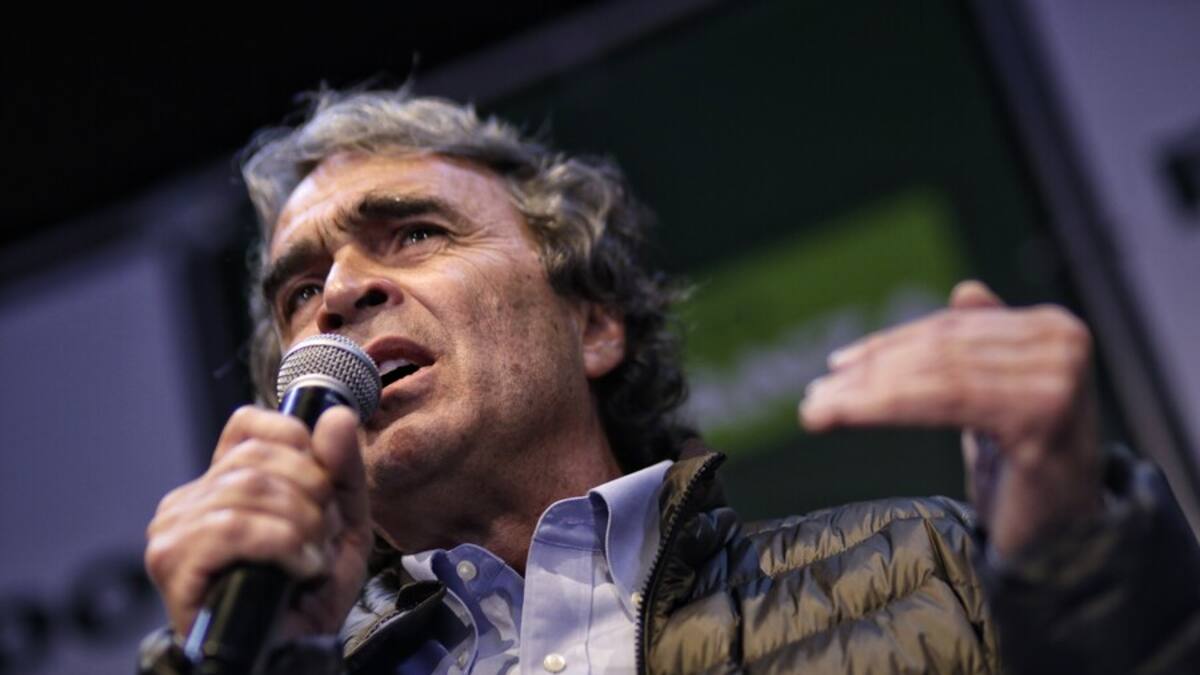 “Hay una opinión pública que no quiere una repetición de lo que ocurrió en 2018”: Sergio Fajardo