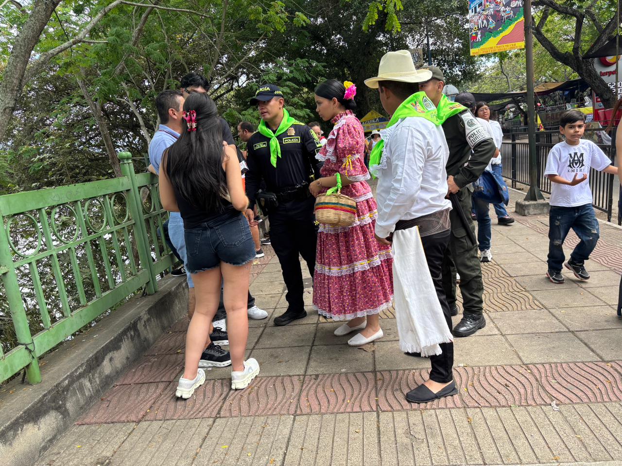 La campaña "Ojos en Todas Partes", la Policía adelantó actividades . Foto policía Neiva.