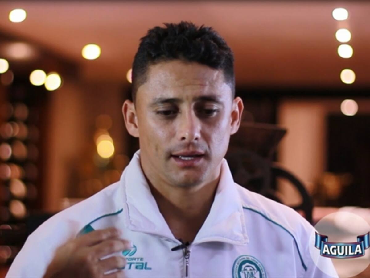 Giovanni Hernández no quería ponerse la 10 de un icono como El Pibe