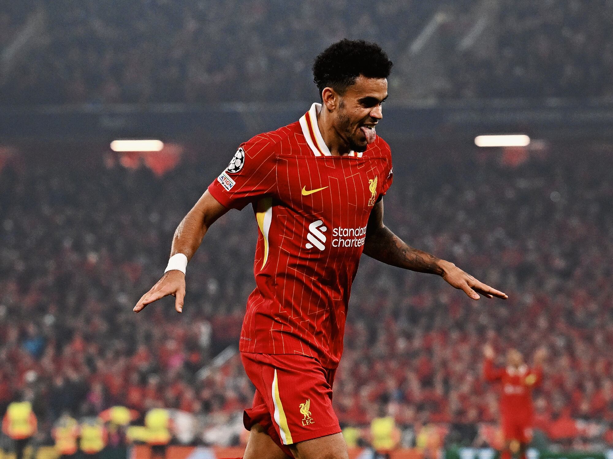 Luis Díaz marcó triplete ante el Bayer Leverkusen/ @LFC