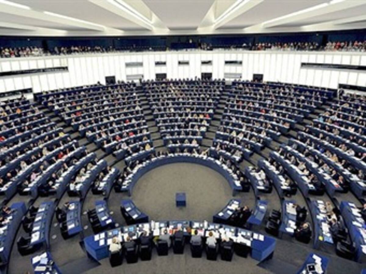 La centro-derecha refuerza su poder en Europa y derrota a los socialistas