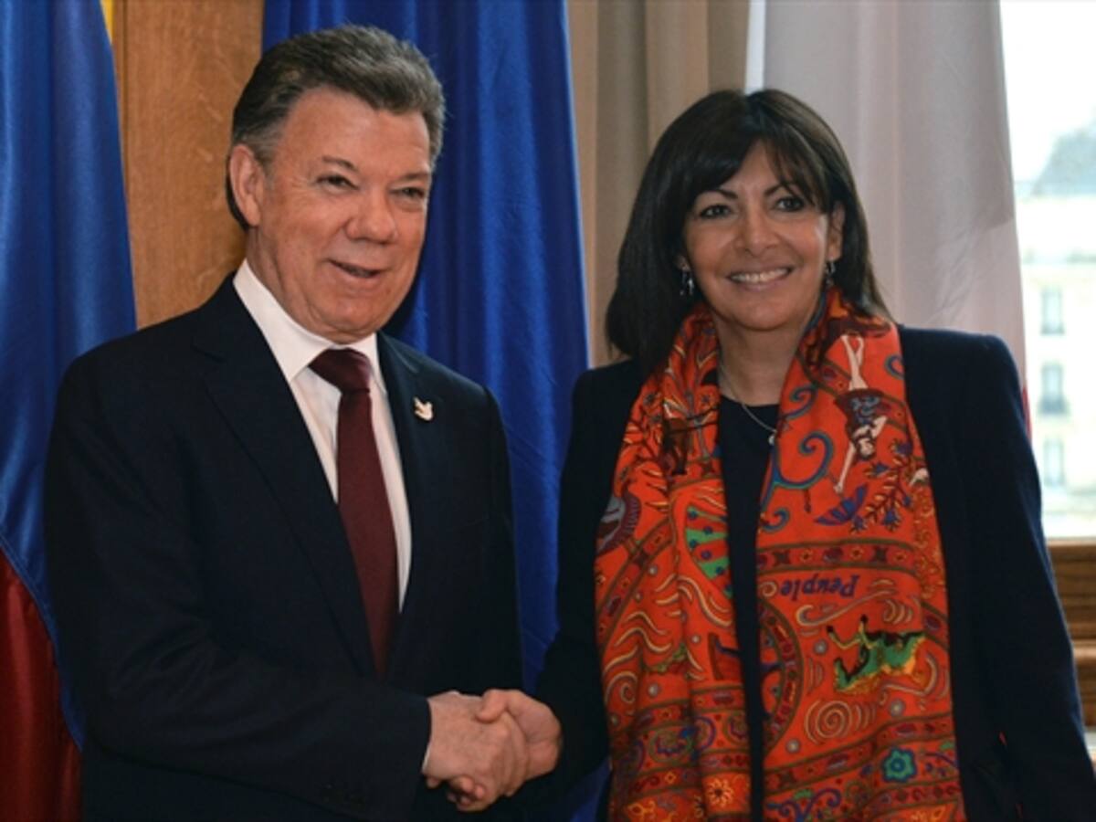 Colombia y Alcaldía de París fortalecerán programa de becas