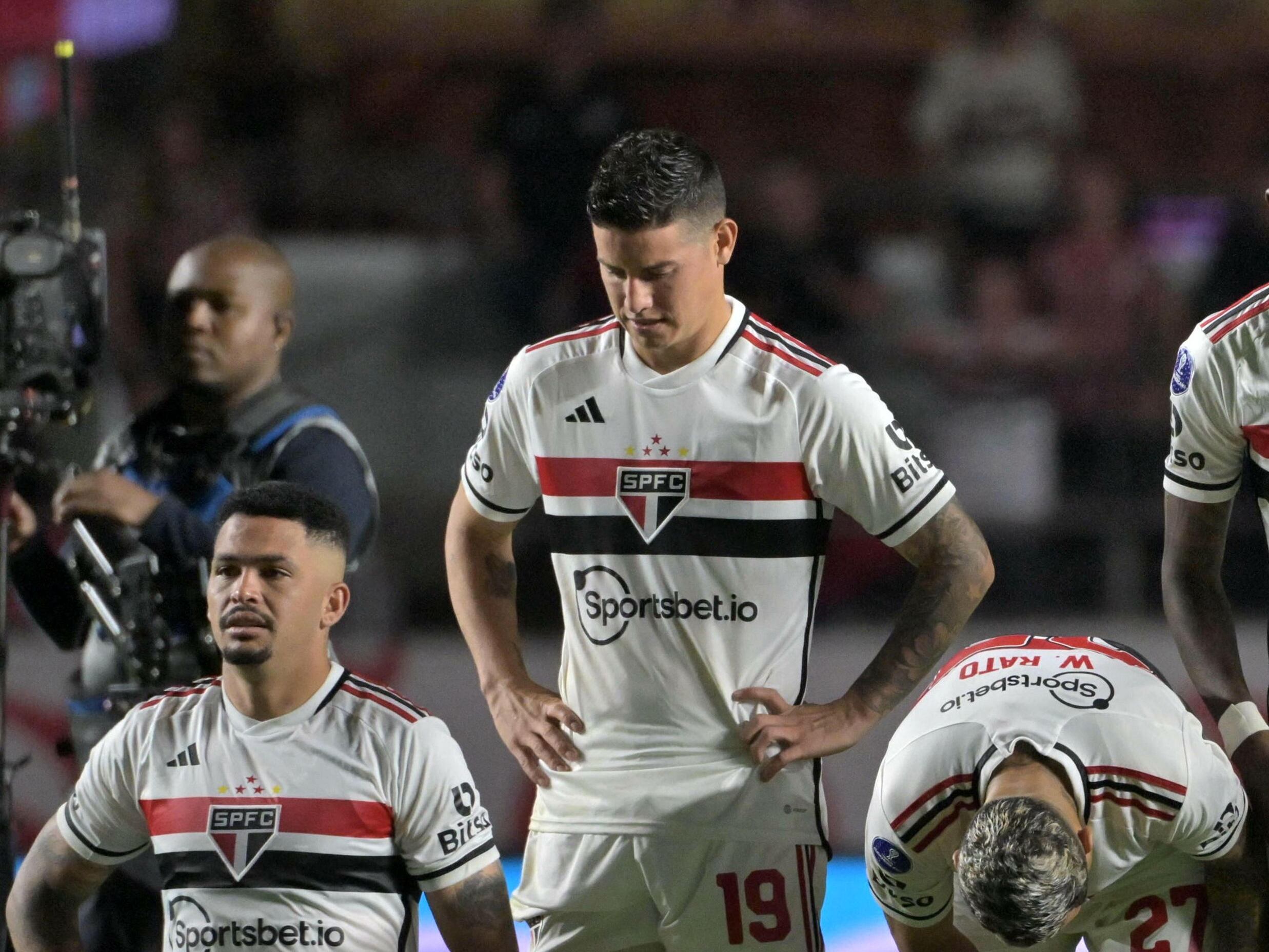 James Rodríguez durante su paso por Sao Paulo. (Photo by NELSON ALMEIDA/AFP via Getty Images)