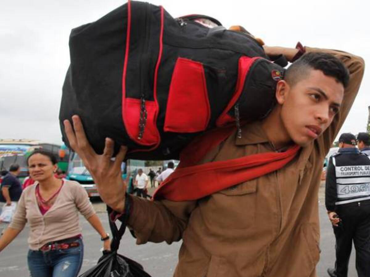 Perú estudia dar visas humanitarias y refugio a migrantes venezolanos
