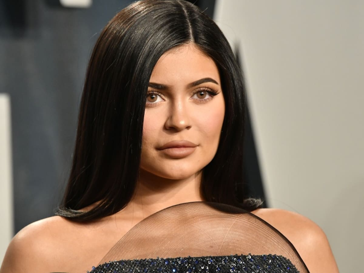 Kylie Jenner paraliza Instagram con diminuto bikini color piel