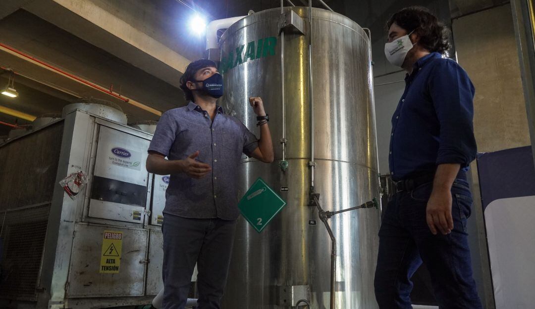 Alcalde Jaime Pumarejo y José Francisco Aguirre, director Ejecutivo de la Fundación Santo Domingo