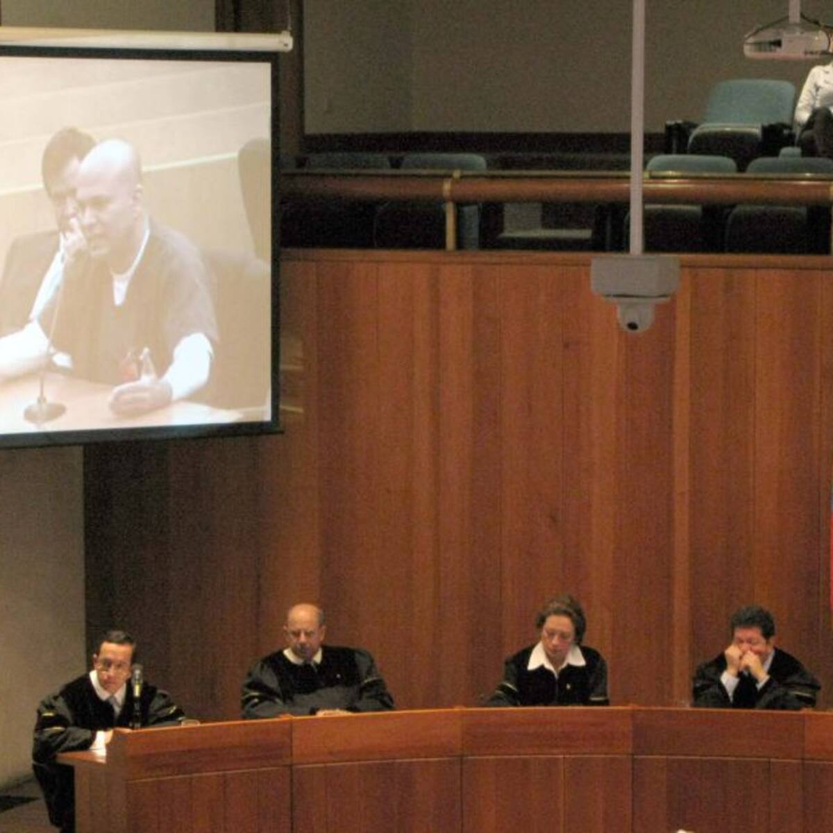 Víctima de las AUC reclama con tutela la extradición de Mancuso a Colombia