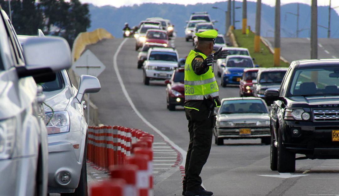 Plataformas tecnológicas que prestan servicios de movilidad demandaron a la Supertransporte 