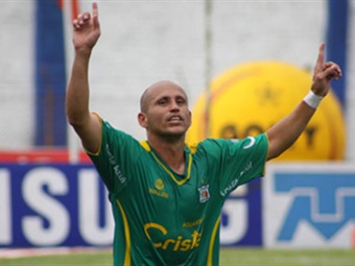 Quindío derrotó 2-0 al Cali al cierre de la quinta fecha del fútbol colombiano. Santa Fe sólido líder