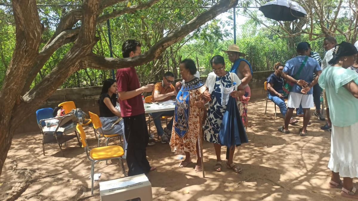 Casi nula participación en elecciones de comunidad de Isla Grande por falta de servicio de energía