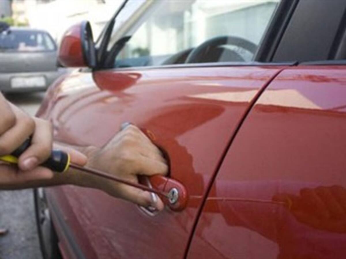 Fiscalía formula cargos a 16 presuntos ‘jaladores’ de carros