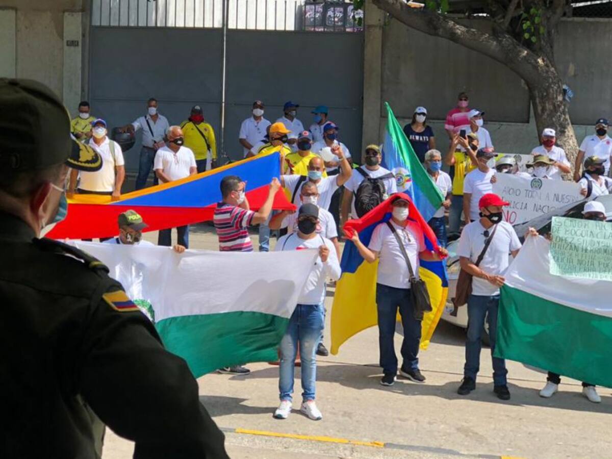 En Barranquilla realizaron marchas en respaldo a la Policía